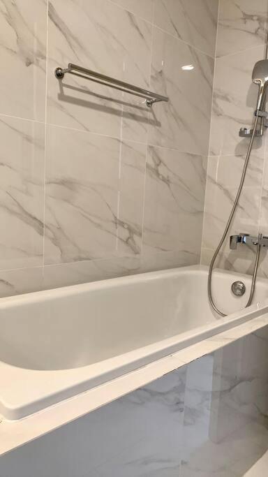 The Rixx Amazing In D1/bathtub/pool/gym Apartamento Cidade de Ho Chi Minh